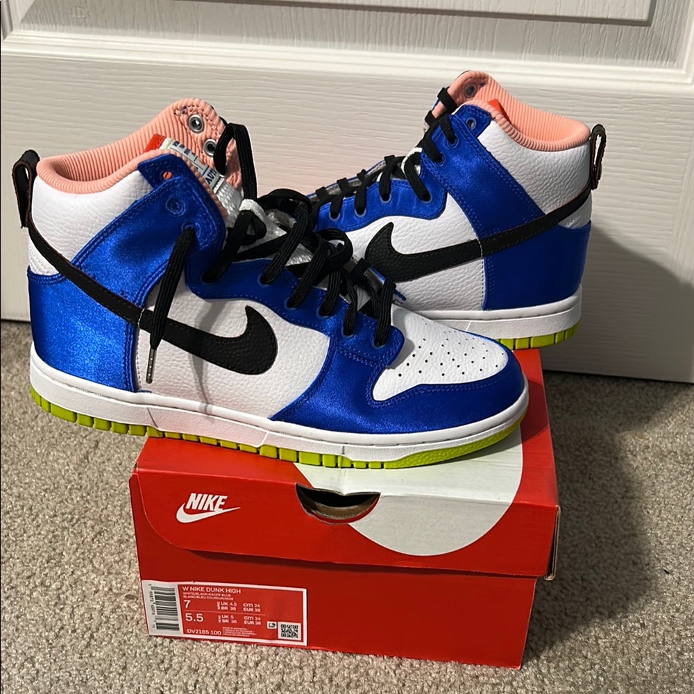 New Women’s Nike Dunk High-Top Sneakers in Blue, White, and Black Sz 7.
